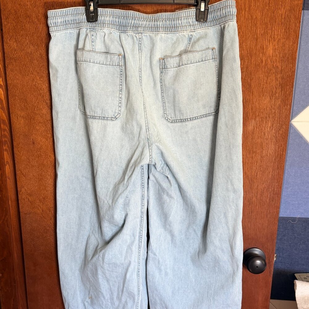 Relaxed Drawstring Jeans - image 2